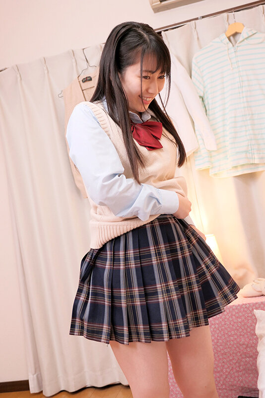 サエない僕に同情した女子校生の妹に「擦りつけるだけだよ」という約束で素股してもらっていたら互いに気持ち良すぎてマ○コはグッショリ！でヌルっと生挿入！「え！？入ってる？」でもどうにも止まらなくて中出し！ 宇佐美玲奈 サンプル7